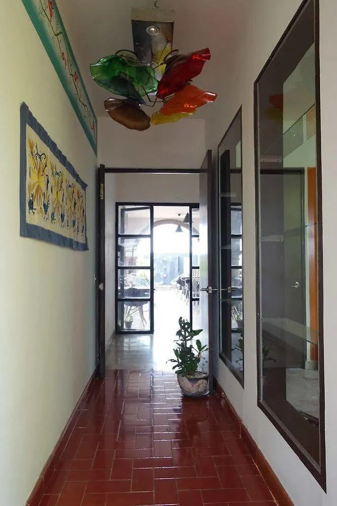 Raices Del Alma Hotel Boutique Tlaquepaque Alojamento de Acomodação e Pequeno-almoço